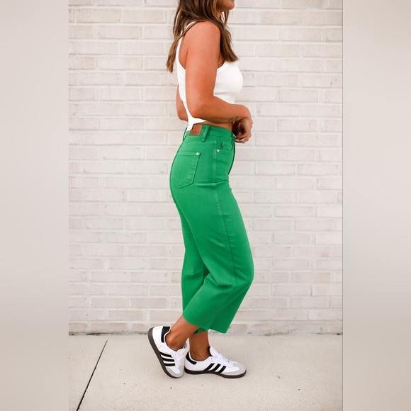 Judy Blue Kelly Green High-Rise Wide Leg Crop Jeans, Size 5/27, NWT - Picture 3 of 9